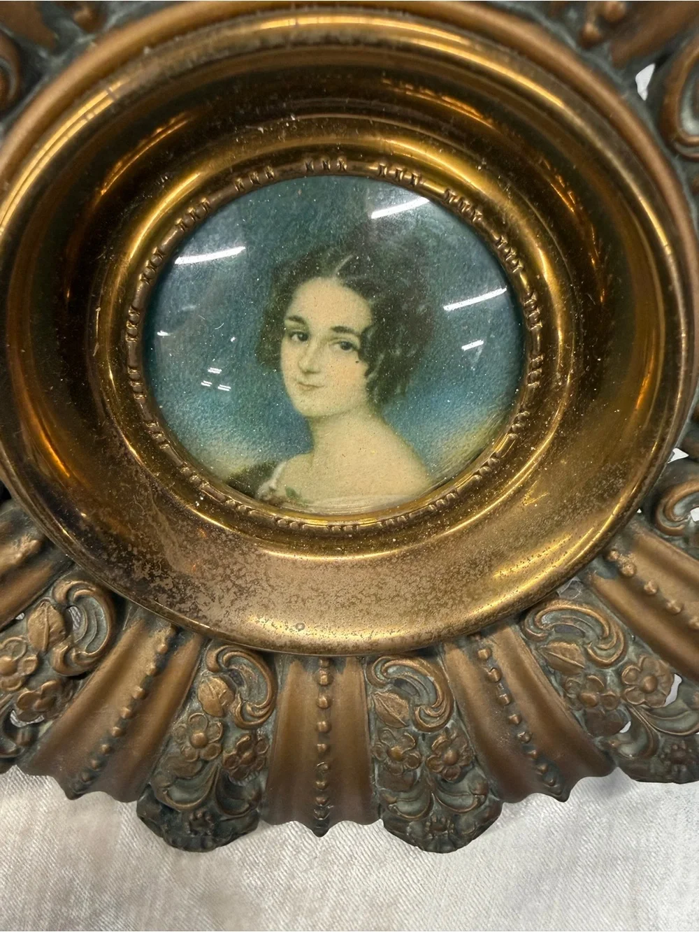Ornate Bronze-Tone Floral Sunburst Picture Frame - Bronze